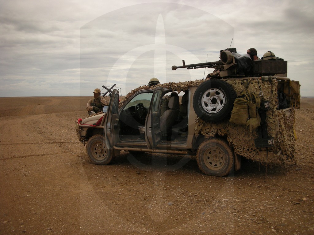 afghanistan toyota hilux #7